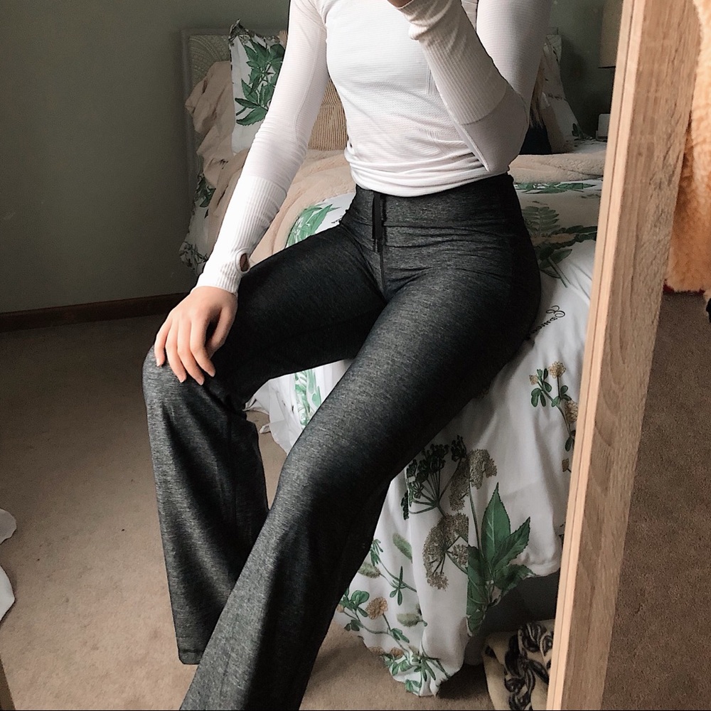 Lululemon boot cut yoga pants